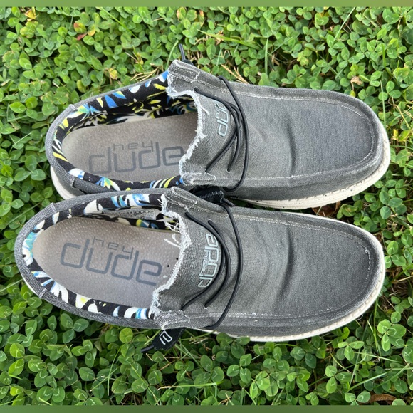 Hey Dude Men’s Wally Stretch Black & Grey Comfy Western Slip on Shoes Size 11 - Picture 2 of 10